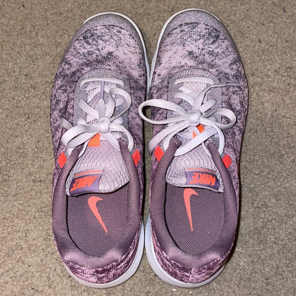 Running Shoes